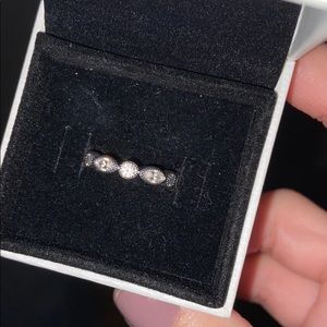 Pandora Ring